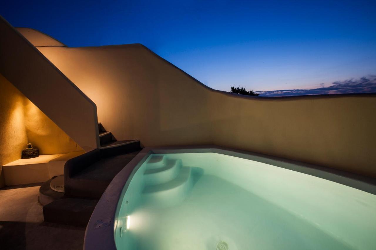 Cupola Suites Oia  Exterior photo